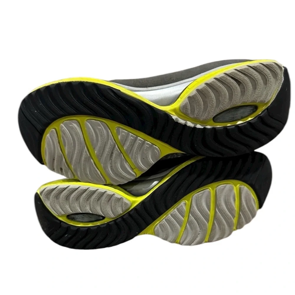 Skechers Shape Ups Resistance Gray Chunky Heel Sneakers for Women, Size 10.